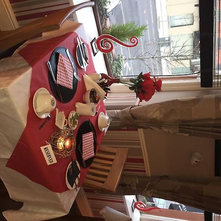 Creedons Traditional Irish Welcome Inn B&B Cork Buitenkant foto