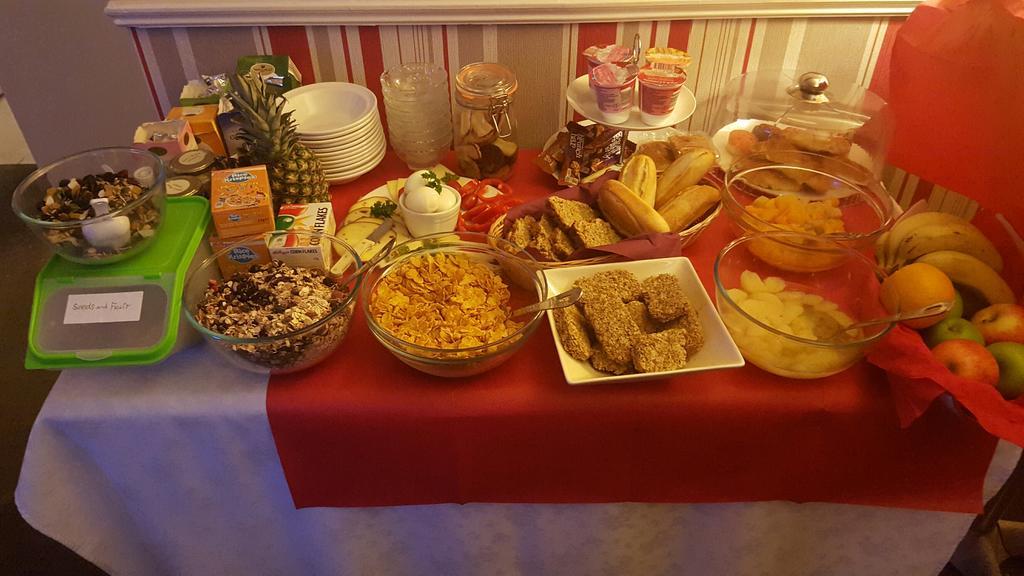 Creedons Traditional Irish Welcome Inn B&B Cork Buitenkant foto