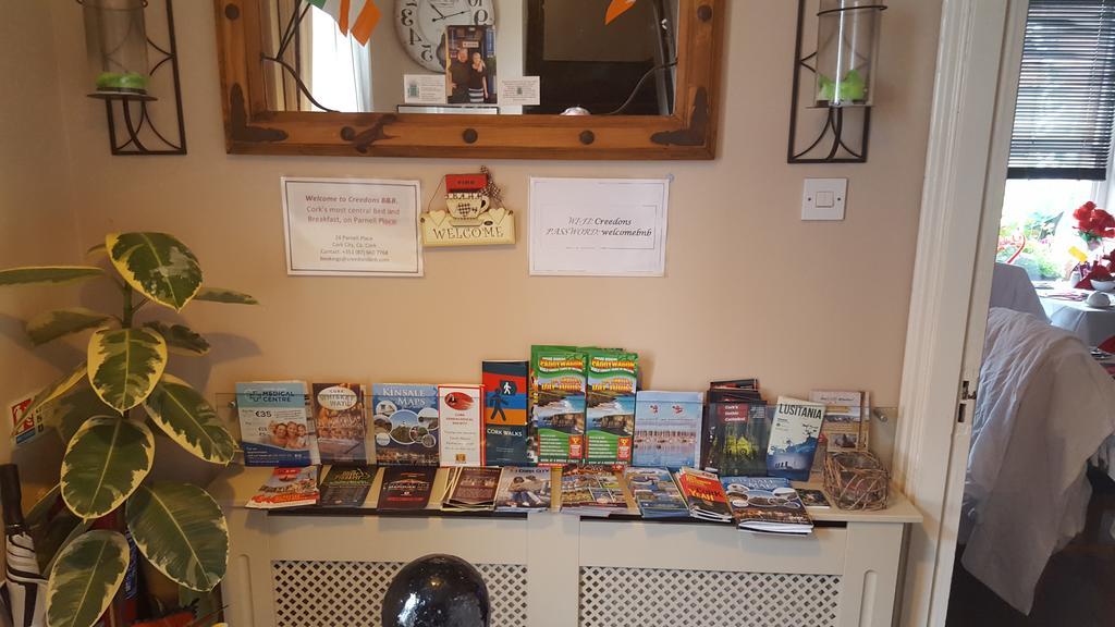Creedons Traditional Irish Welcome Inn B&B Cork Buitenkant foto